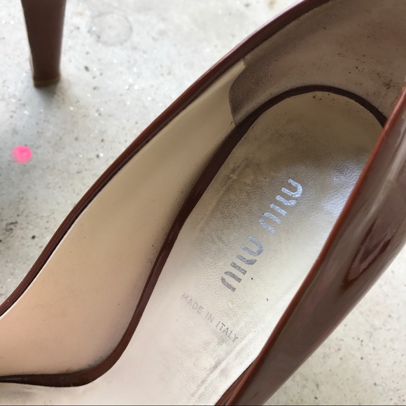 Miu Miu Brown Patent Leather Heels - Picture 5 of 7